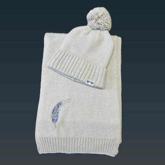 Feather of hope hat & scarf set