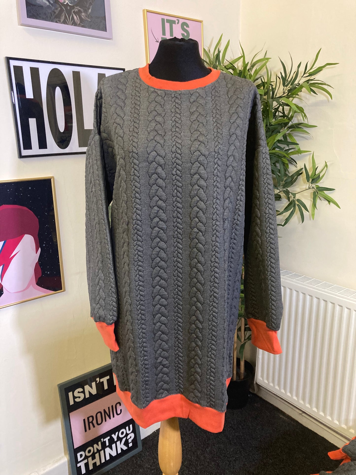 Grey cable knit long sleeve dress size Large