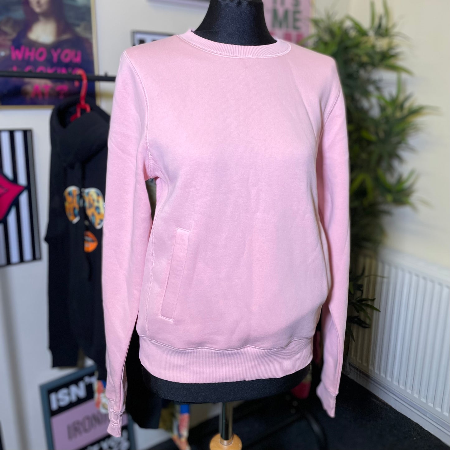 Plain pink sweater with pockets